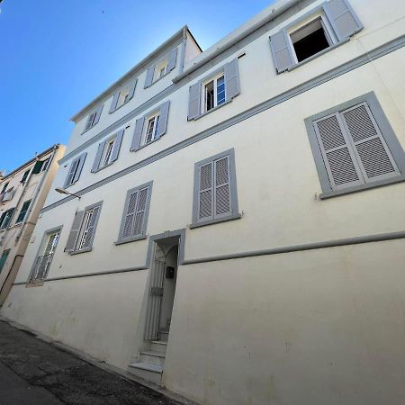 Ferienwohnung Quirky 1Br Just Off Main Street Prime Location Gibraltar Exterior foto