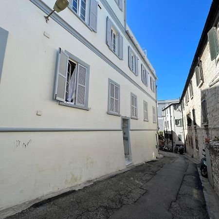 Ferienwohnung Quirky 1Br Just Off Main Street Prime Location Gibraltar Exterior foto